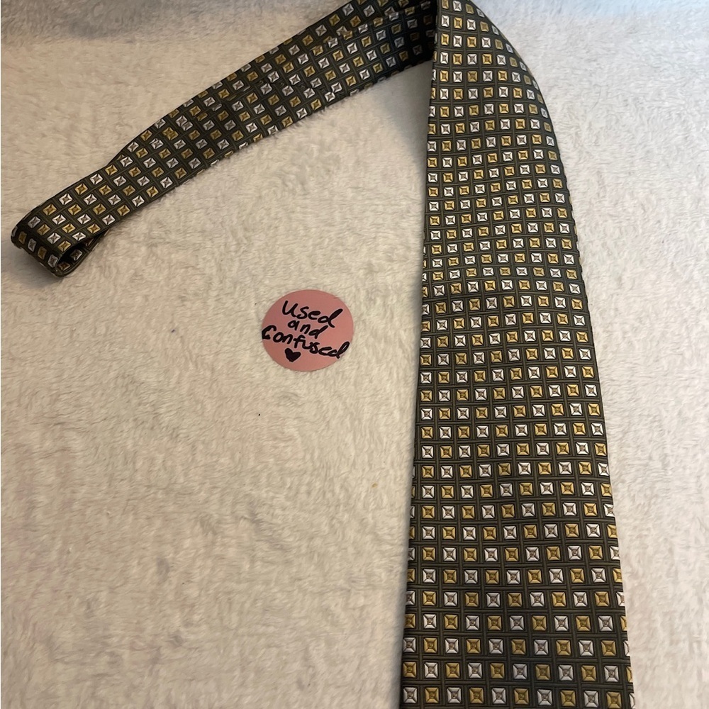 Elegant Geometric Tie - Gold, Silver, Black - Picture 4 of 8